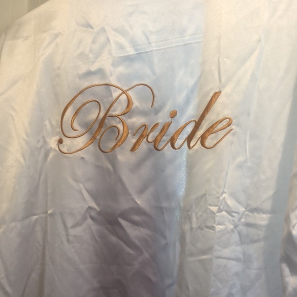 Women's Lace Trim Bride Kimono Robe never worn comes with matching white belt - Picture 6 of 7